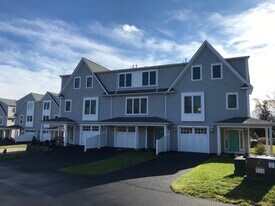 100 Algonquin Rd, Unit 4 in Narragansett, RI - Building Photo