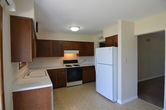 372 S Eastern Ave in Barrington, IL - Building Photo - Building Photo