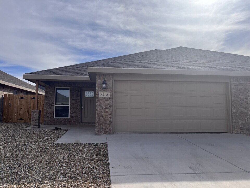 5511 Jarvis St in Lubbock, TX - Building Photo