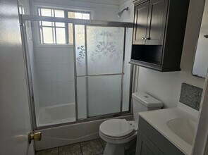 1536 S Orange Grove Ave in Los Angeles, CA - Building Photo - Building Photo