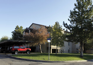 Summerwood Apartments in Taylorsville, UT - Building Photo - Building Photo