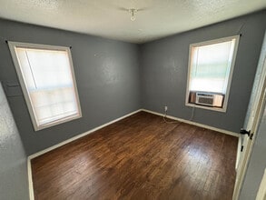 509 Chris Ave in Altus, OK - Building Photo - Building Photo