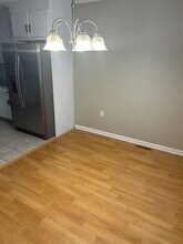49 Woodland St, Unit p in Manchester, CT - Building Photo - Building Photo