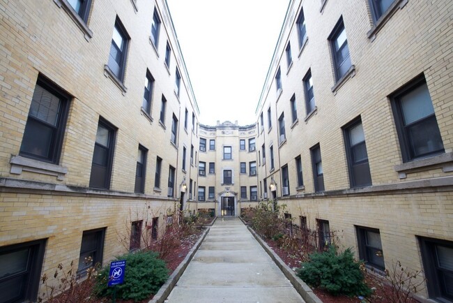 property at 436 W Belden Ave