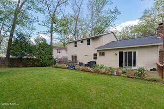 3 Heather Ln in Saratoga Springs, NY - Building Photo - Building Photo