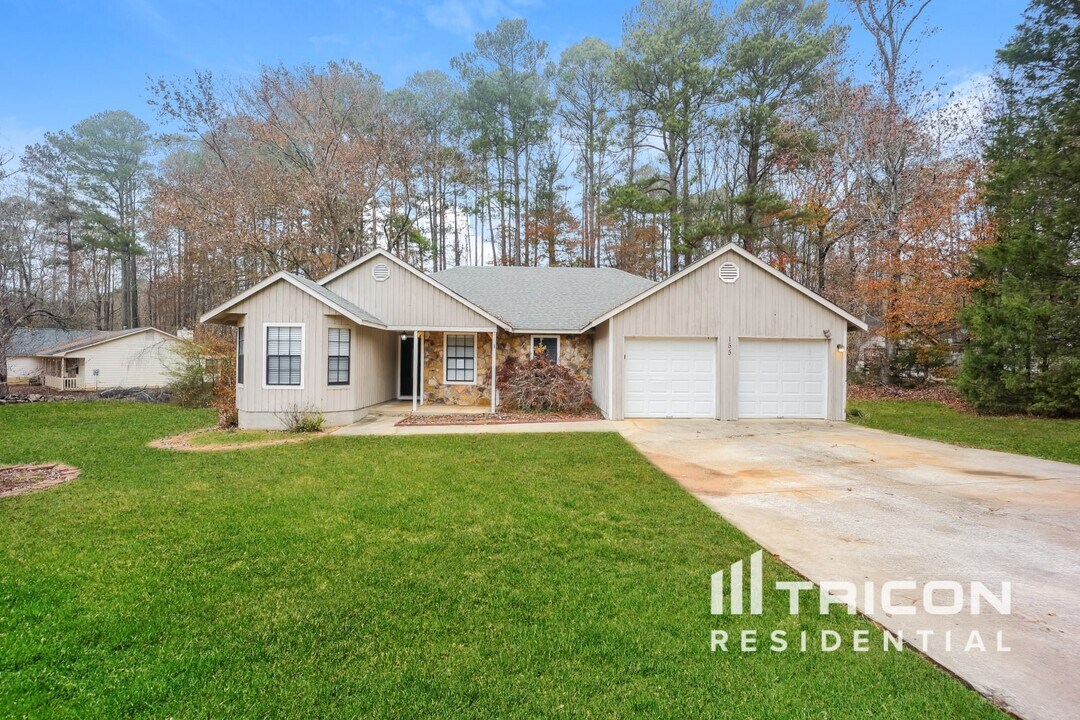155 Paces Dr in Fayetteville, GA - Building Photo