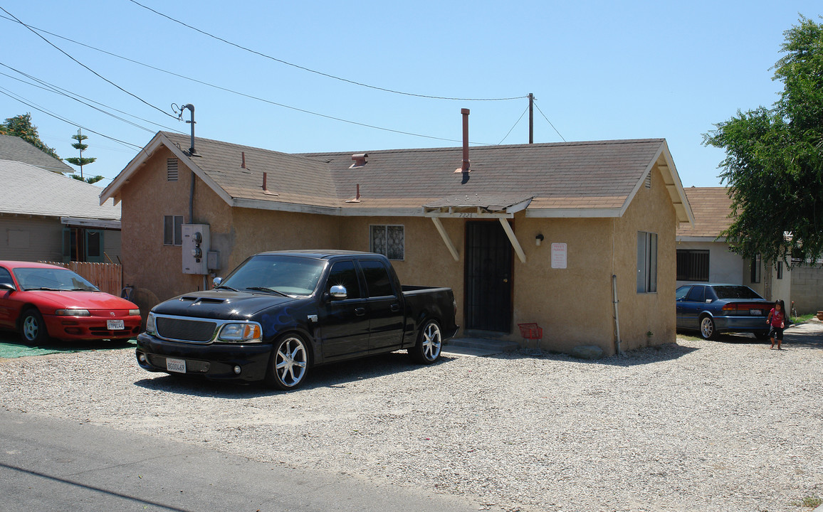 720-1/2 72 B St in Fillmore, CA - Building Photo