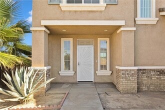 14907 Cottontail Ln in Victorville, CA - Building Photo - Building Photo