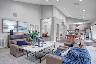 La Calera Apartments in San Antonio, TX - Building Photo