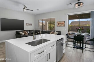 7725 E Journey Ln in Scottsdale, AZ - Building Photo - Building Photo