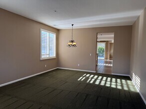 1617 Regent Dr in Brentwood, CA - Building Photo - Building Photo