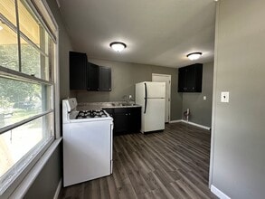 632 Riverside St NW in Fort Dodge, IA - Building Photo - Building Photo