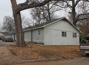 920 4th Ct W in Birmingham, AL - Foto de edificio - Building Photo