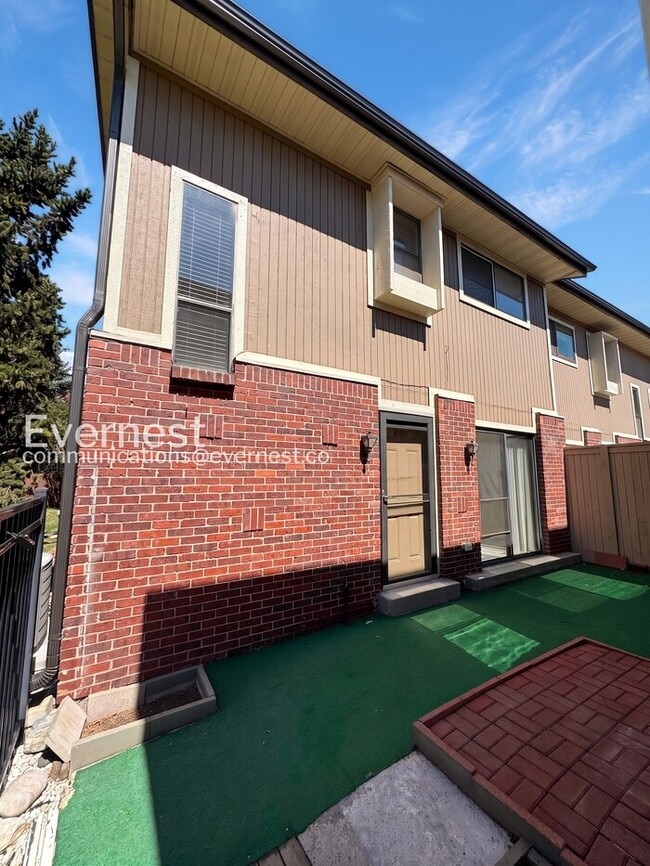property at 194 S Holman Way