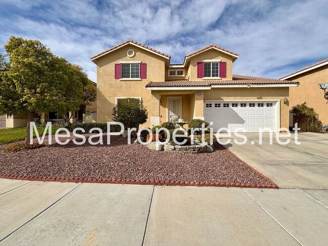 13142 Kootenay Way in Victorville, CA - Foto de edificio - Building Photo