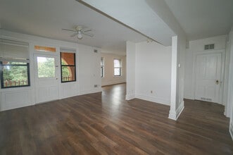 The Saint Clair in Pittsburgh, PA - Foto de edificio - Interior Photo