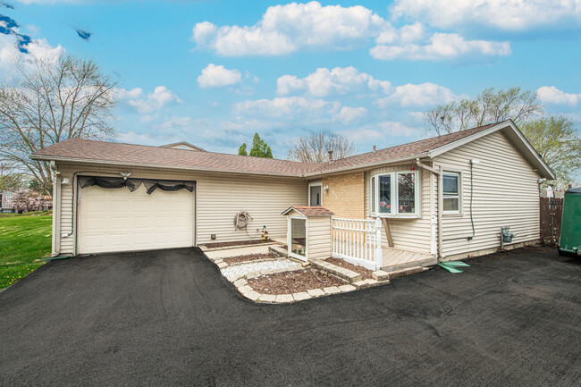 property at 810 Oakton Ave
