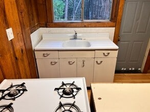 22987 Tuolumne Rd N in Twain Harte, CA - Building Photo - Building Photo