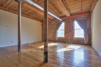 1400 Rosa L Parks Blvd in Nashville, TN - Building Photo - Building Photo