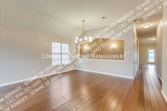 815 Hickory St in Burleson, TX - Building Photo - Building Photo