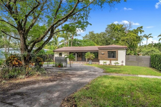 125 NE 107th St in Miami Shores, FL - Building Photo - Building Photo