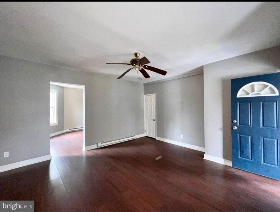 3160 Lyndale Ave in Baltimore, MD - Building Photo