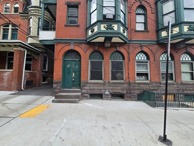 809-811-811 Linden St in Allentown, PA - Building Photo - Building Photo