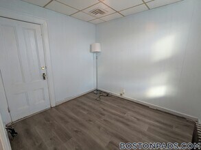 63 Whitman St in Malden, MA - Building Photo - Building Photo