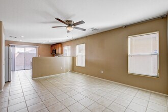 4256 Lady Burton St in Las Vegas, NV - Building Photo - Building Photo