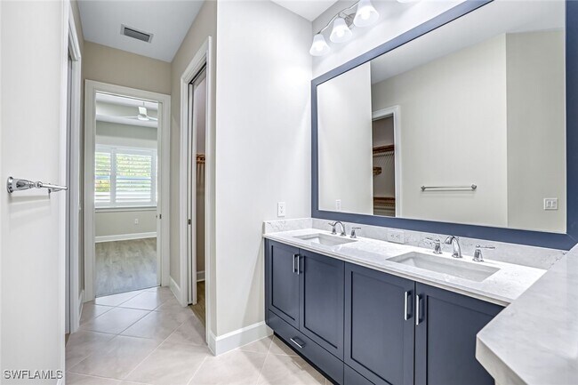 8921 Yucatan Ct in Naples, FL - Building Photo - Building Photo