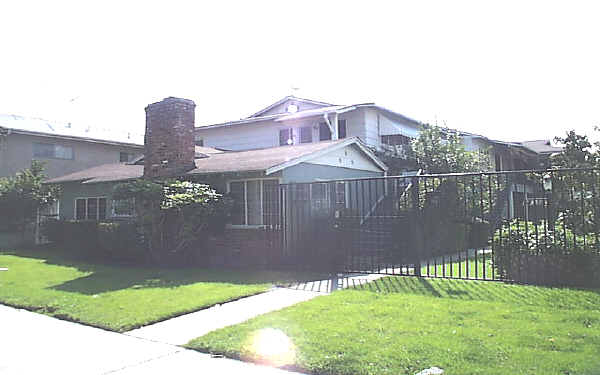 14312 Roscoe Blvd in Panorama City, CA - Building Photo - Building Photo