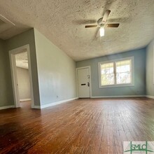 1226 E Henry St in Savannah, GA - Building Photo - Building Photo