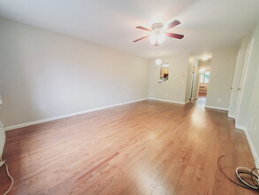 24 Adams Ave in Stamford, CT - Building Photo - Building Photo