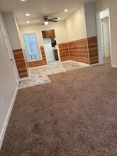 1706 Scott Rd, Unit 1706 in Burbank, CA - Foto de edificio - Building Photo