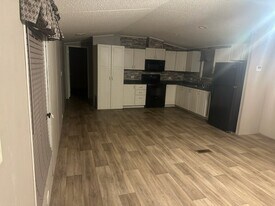 625 Cane Creek Rd, Unit 3 in Bells, TN - Building Photo