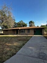 607 Westway Ave in McAllen, TX - Building Photo