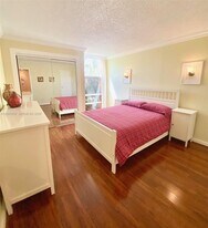 210 172nd St in Sunny Isles Beach, FL - Building Photo