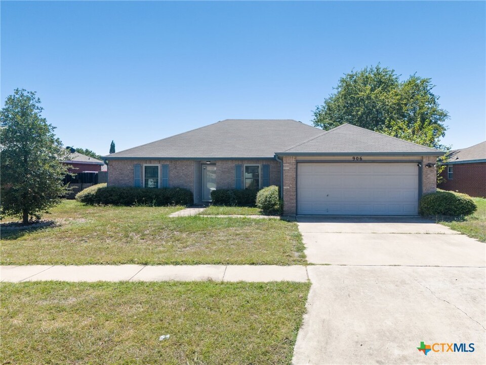 906 Gary Loop in Killeen, TX - Building Photo