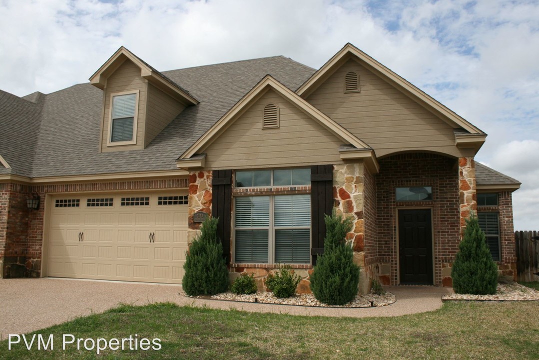 3133 Stallion Dr in Robinson, TX - Foto de edificio