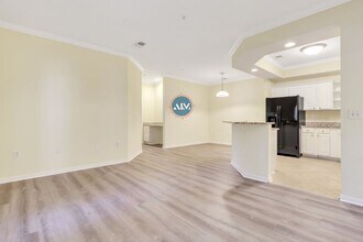 380 Marshland Rd in Hilton Head Island, SC - Building Photo - Building Photo