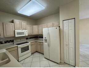 21235 Vía Eden in Boca Raton, FL - Building Photo - Building Photo