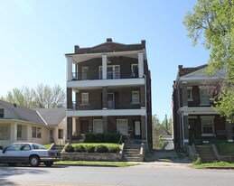 3213 St John Ave in Kansas City, MO - Building Photo
