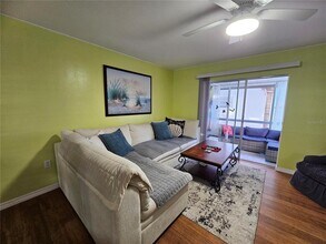 5896 Palm Ln in Bradenton, FL - Building Photo - Building Photo