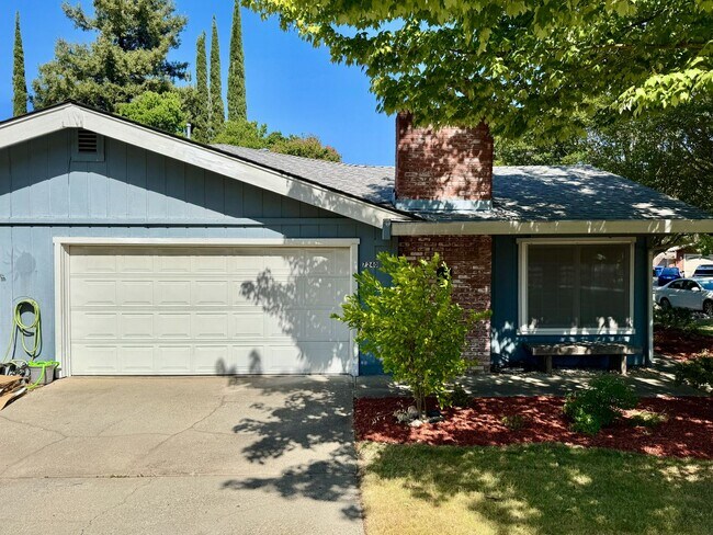 7242-7242 Kenneth Ave in Orangevale, CA - Building Photo - Building Photo