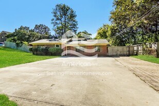 610 Sir Michael Dr in Montgomery, AL - Building Photo