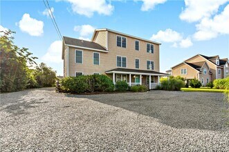 11 Defelice Rd in Narragansett, RI - Building Photo - Building Photo