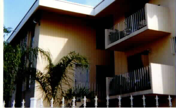 11 SW 32nd Ave in Miami, FL - Building Photo