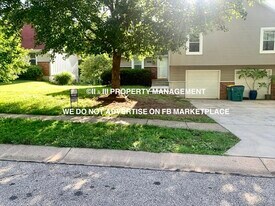 6123 Newton St in Mission, KS - Building Photo