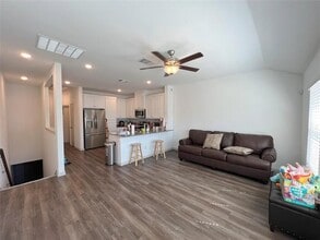 5106 Heritage St in Haltom City, TX - Building Photo - Building Photo