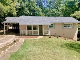 501 Rosewell Ln in Irondale, AL - Building Photo